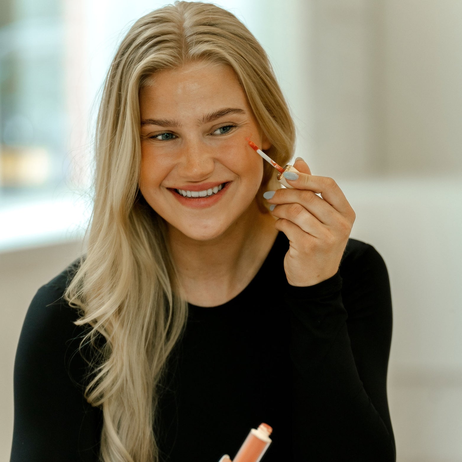 Liquid blush - peachy pink